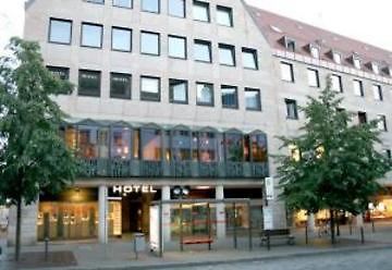 Tiptop Hotel Am Schoenen Brunnen Nürnberg Exterior foto