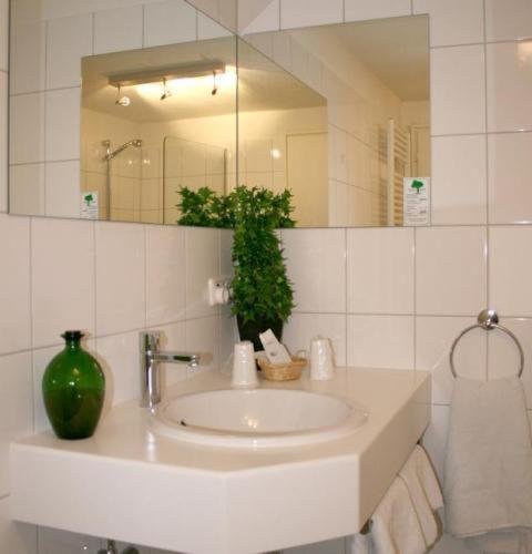 Tiptop Hotel Am Schoenen Brunnen Nürnberg Zimmer foto